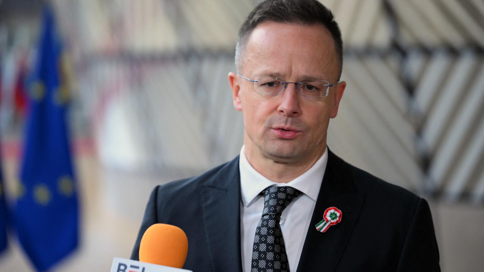 Ungaria recunoaște oficial contactele frecvente cu Rusia „înainte și după reuniunile Consiliului Uniunii Europene”