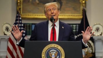 Trump laudă Forțele SUA în a șasea zi a Operațiunii Epic Fury: „Statele Unite și Israelul continuă să demoleze Iranul. Le-am distrus Marina, sistemele de apărare, rachetele. Ce le-a mai rămas?”