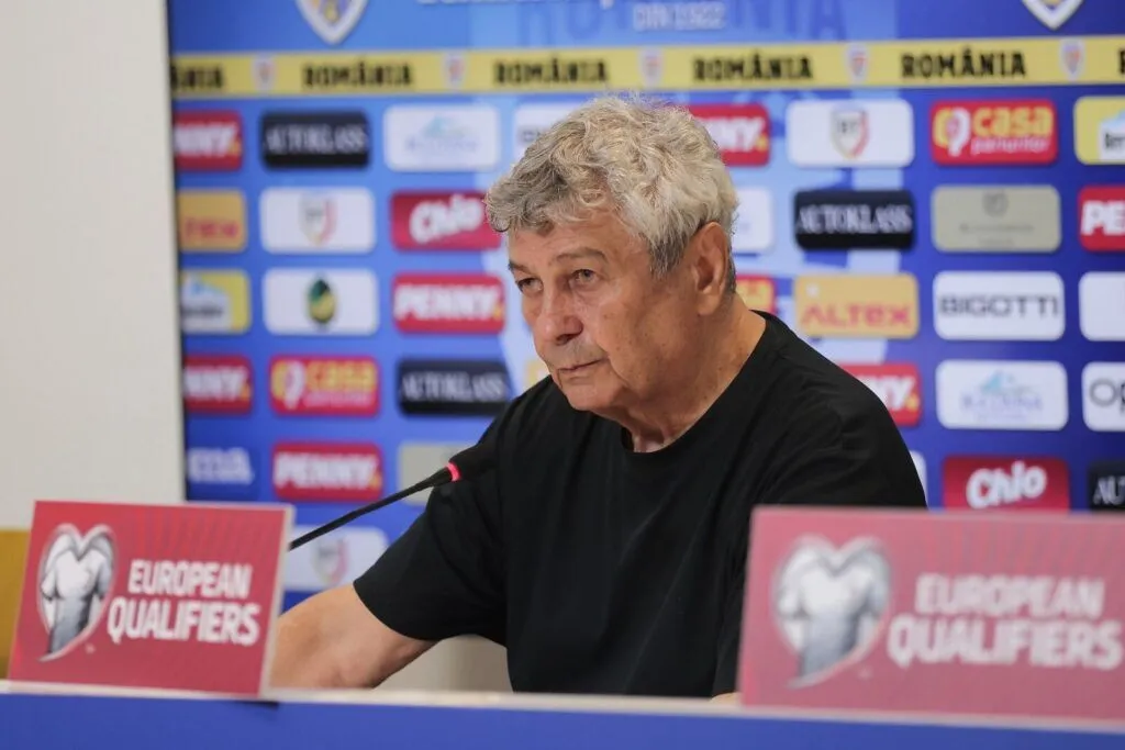 Selecționerul Mircea Lucescu a avut nevoie de îngrijiri medicale după ce i s-a făcut rău în timpul unei ședințe tehnice. FRF anunță că starea sa este stabilă