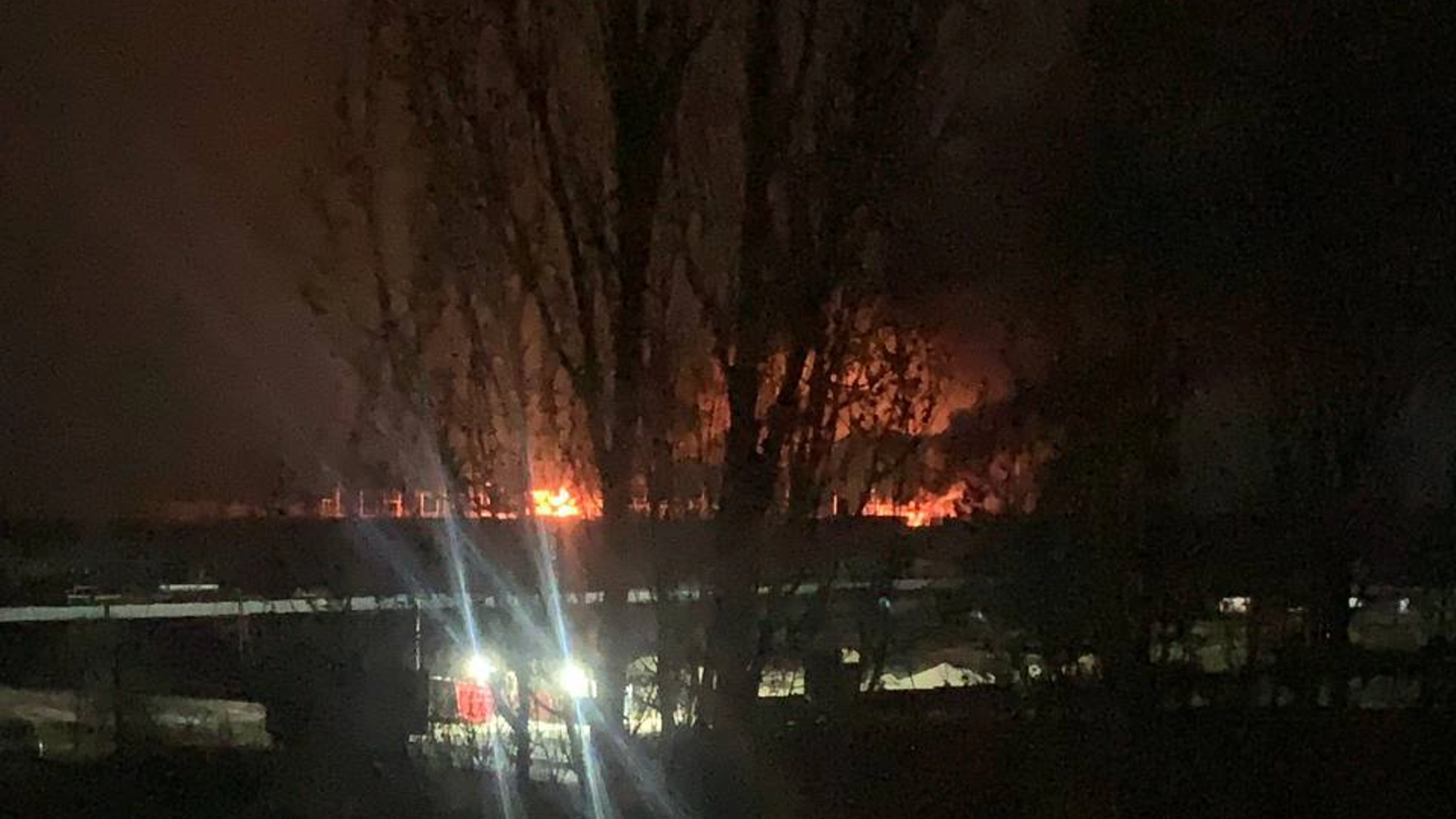 Ucraina a lovit un centru major industrial din Rusia, la peste 750km de graniță. Combinatul chimic din Samara este în flăcări