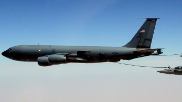 Iranul a lovit cu rachete baza aeriană Prince Sultan Air Base din Arabia Saudită. Cinci avioane de realimentare ale Forțelor Aeriene ale Statelor Unite au fost avariate