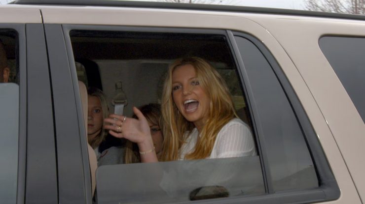 Britney Spears a fost arestată în California sub suspiciunea de conducere sub influența alcoolului