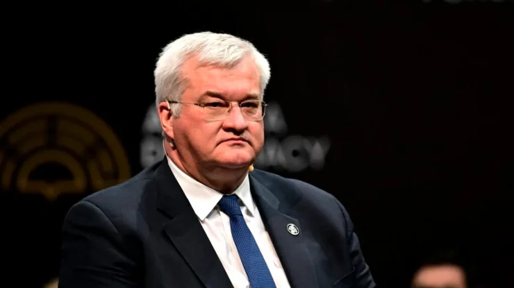 Kievul acuză Budapesta că a reținut șapte angajați ai unei bănci ucrainene. Oficialii ucraineni vorbesc despre „terorism de stat” și cer eliberarea lor