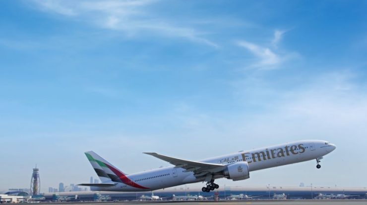 Aeroportul din Dubai își reia parțial operațiunile după o suspendare temporară