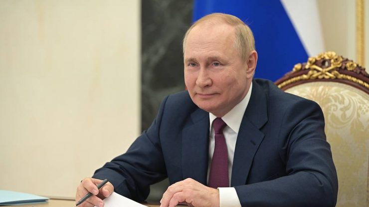 Statele Unite vor reintroduce sancțiunile petroliere impuse Rusiei „imediat după criza din Iran”