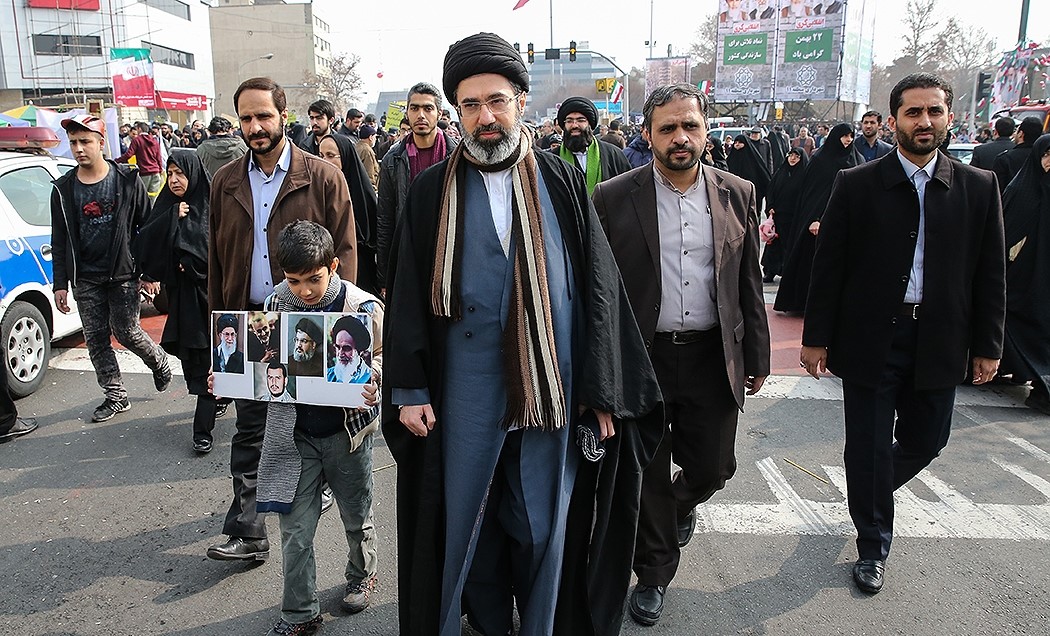 Cine este Ayatollah Mojtaba Khamenei, noul Lider Suprem al Iranului și „adevărata putere din spatele regimului”