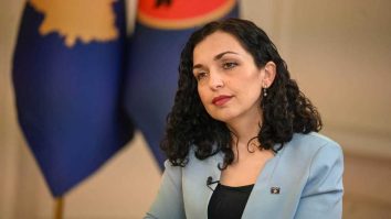 Președinta Kosovo, Vjosa Osmani, dizolvă Parlamentul și convoacă alegeri anticipate. Aceasta este a treia rundă de scrutin organizată în mai puțin de un an