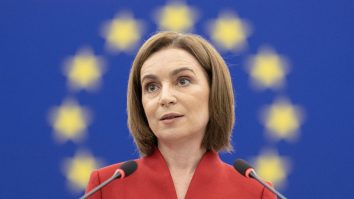 Republica Moldova declară alertă ecologică după ce un atac asupra Ucrainei a poluat râul Nistru cu petrol. Maia Sandu: „Rusia poartă întreaga responsabilitate”