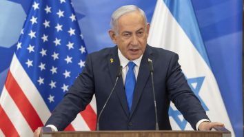 Netanyahu anunță că a vorbit cu Trump despre începerea negocierilor cu Iranul pentru a pune capăt războiului: „Operațiunea Israelului continuă”