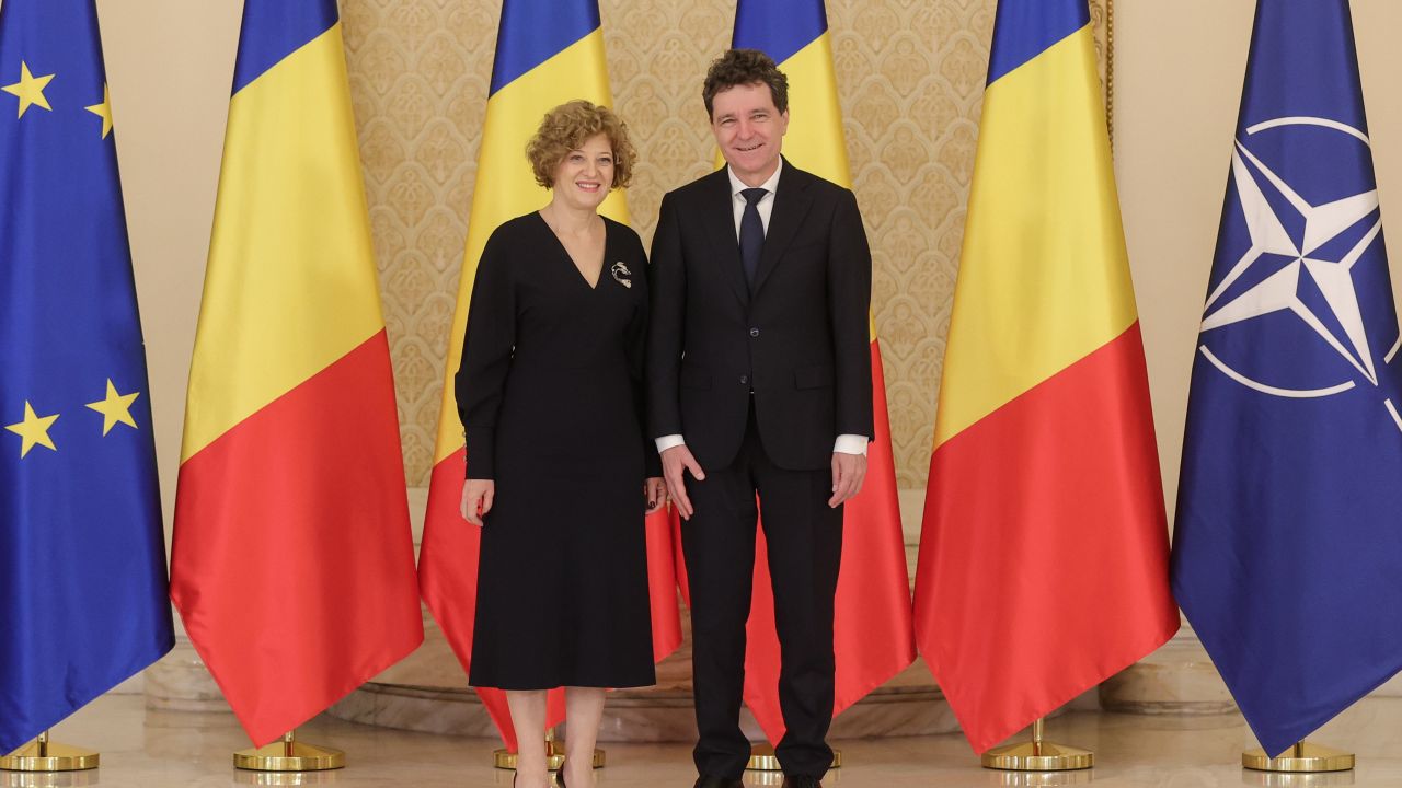 Nicușor Dan și Oana Gheorghiu accelerează „digitalizarea” României în 2026: „Anul acesta este crucial pentru finalizarea ecosistemului de carte electronică de identitate și a portofelelor digitale”