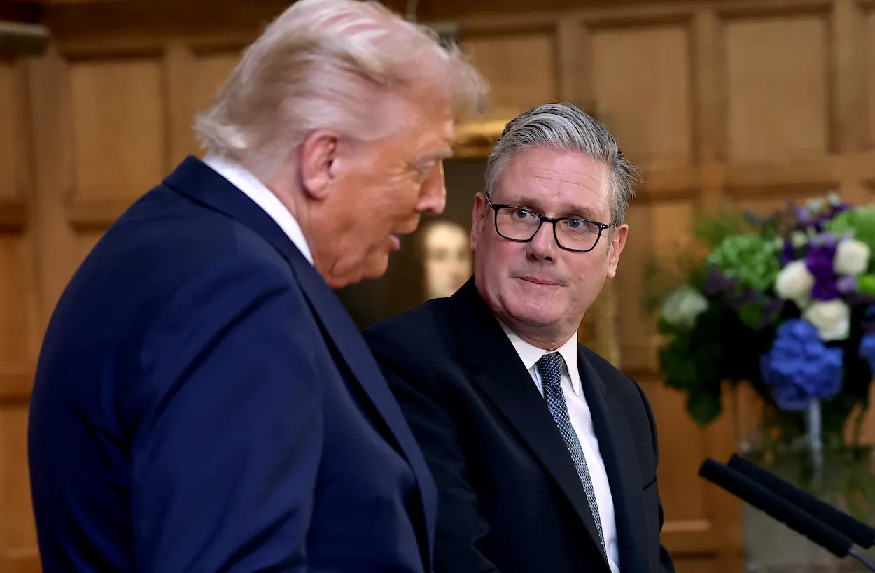 Iranul amenință să mineze Golful Persic dacă Statele Unite atacă Insula Kharg. Trump și Starmer au discutat despre „redeschiderea vitală a Strâmtorii Ormuz”