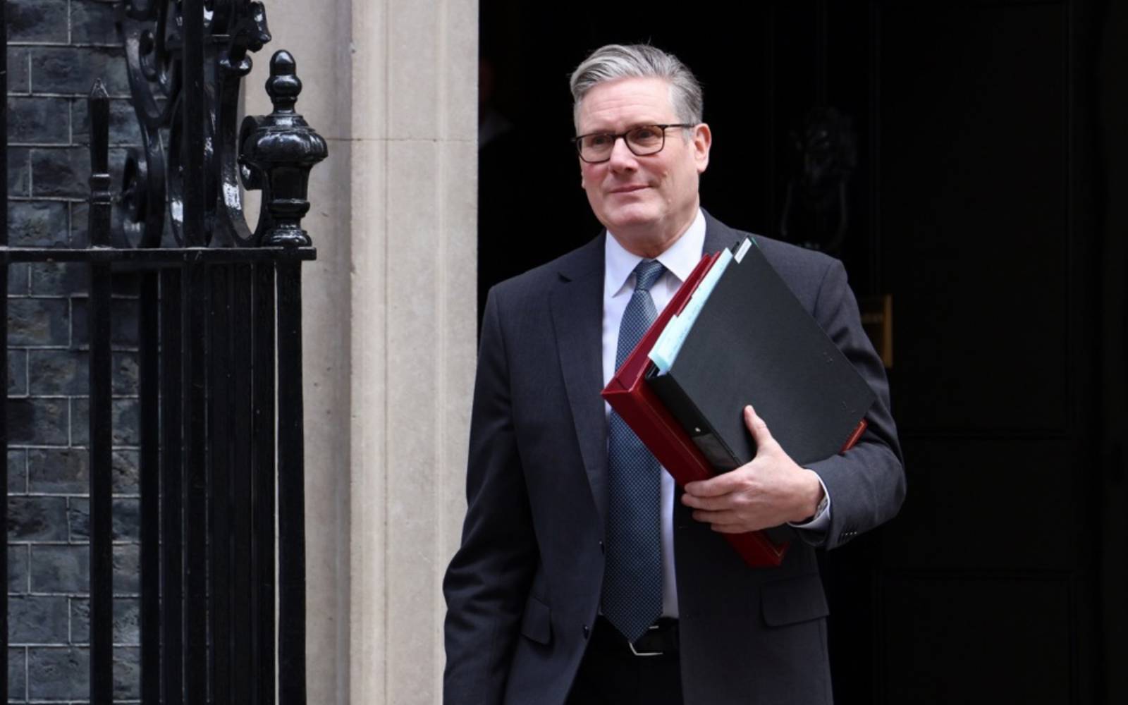 Keir Starmer afirmă că Marea Britanie „nu va intra într-un război cu Iranul”, dar lucrează la un plan cu statele europene pentru a securiza Strâmtoarea Ormuz