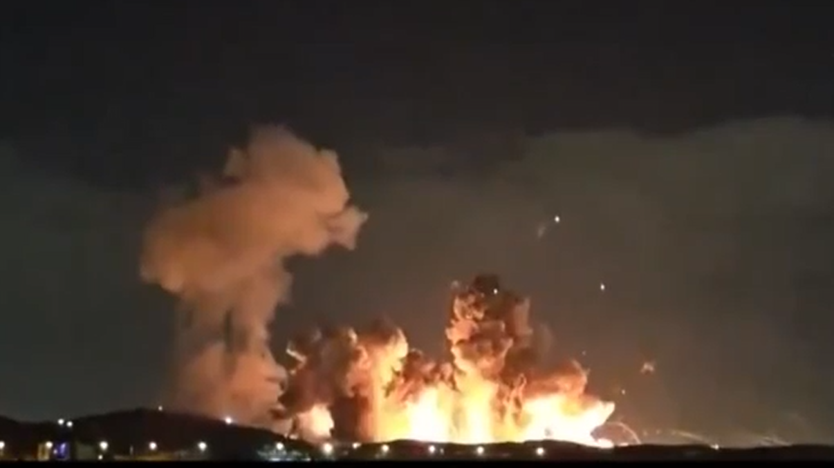 Statele Unite au lansat bombe bunker-buster de 1000 kg asupra orașului Isfahan din Iran. Trump a publicat un videoclip cu atacul masiv asupra infrastructurii militare esențiale pentru programul nuclear iranian