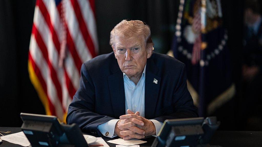 Trump anunță că SUA sunt într-o „poziție foarte puternică” în războiul cu Iranul. Președintele afirmă că rachetele și lansatoarele iraniene sunt rapid distruse