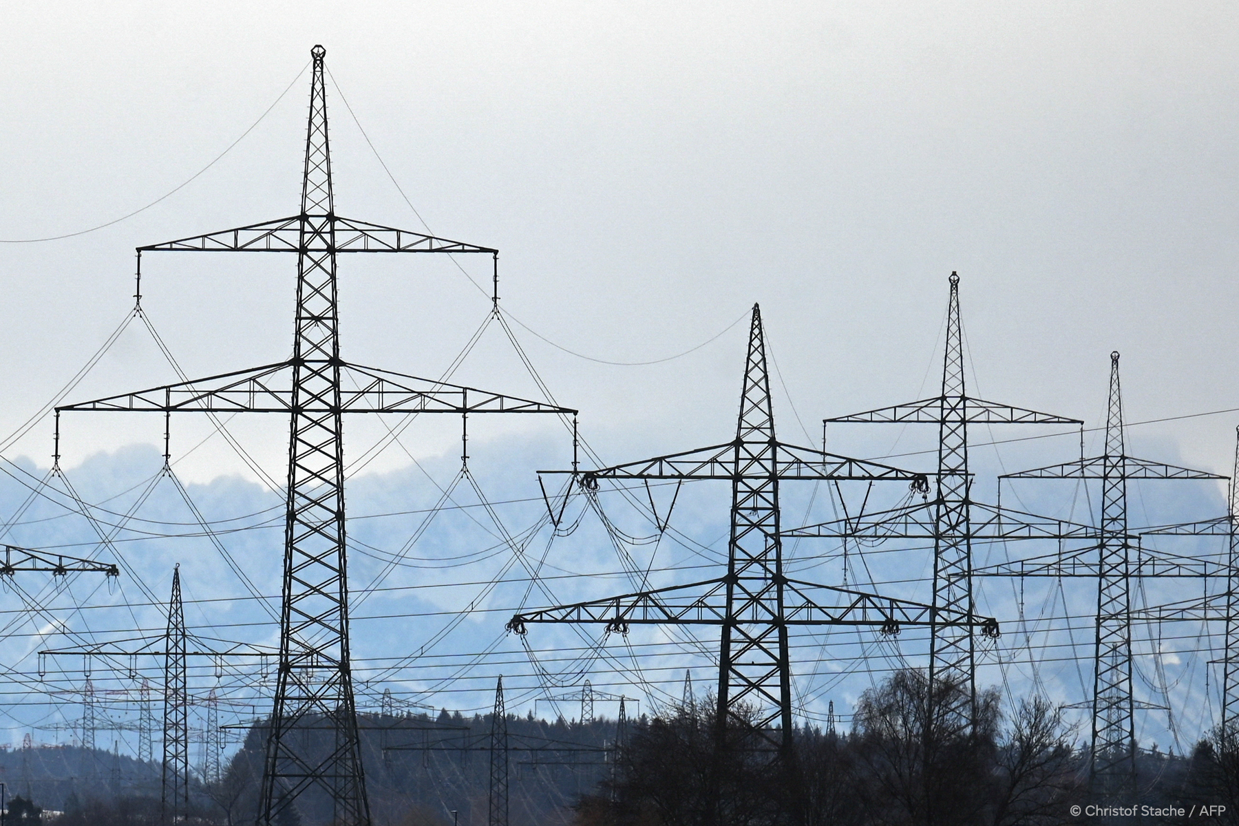 Uniunea Europeană propune un nou plan de reducere a taxelor la energia electrică pentru statele membre, pe fondul războiului din Iran