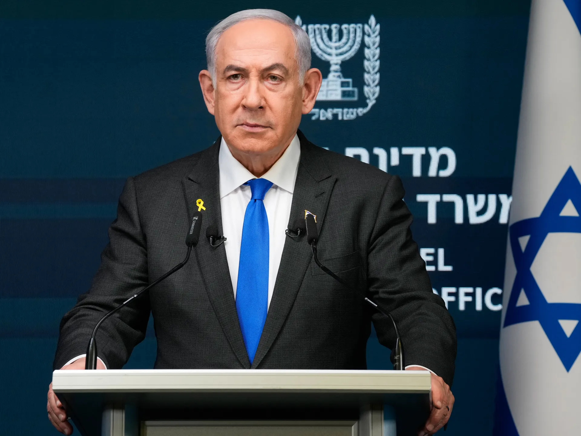 Netanyahu spune că a cerut cabinetului să înceapă negocieri directe cu Libanul „cât mai curând posibil”: „Negocierile se vor concentra pe dezarmarea Hezbollah și pe stabilirea unor relații pașnice între Israel și Liban”