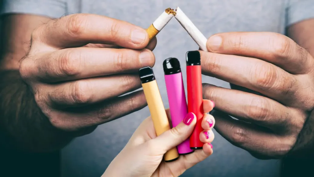 Marea Britanie adoptă o lege care interzice vânzarea de tutun pentru persoanele născute după 2009. Noile reglementări extind restricțiile privind vapingul în spațiile publice