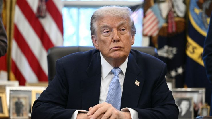 1afp2025111784bg93rv1highresuspresidentdonaldtrumpmeetswiththewhitehousetas