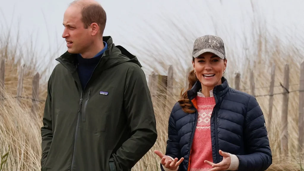293986973dee prince william kate middleton sand dunes t