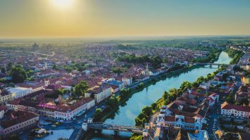 48239035827 e93fcaa45c k