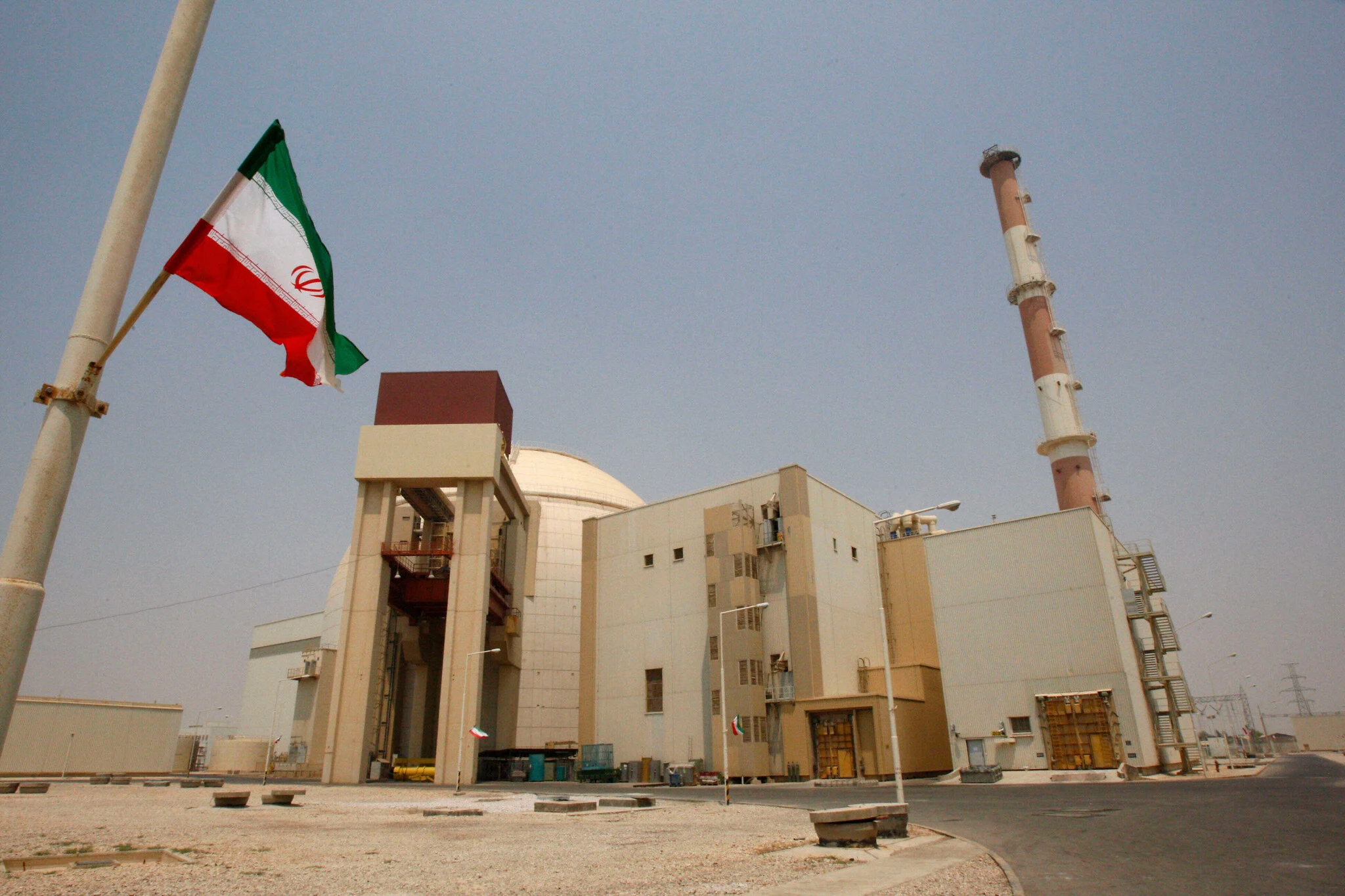 Iranul spune că zona din jurul centralei nucleare Bushehr a fost atacată pentru a patra oară de la începutul războiului. SUA și Israelul nu au confirmat atacul