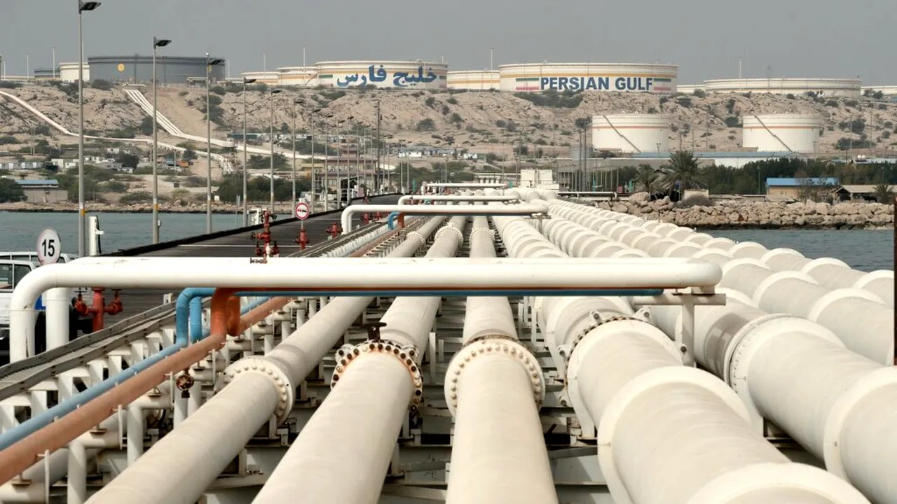 Prețul petrolului scade, după prelungirea armistițiului din Orientul Mijlociu