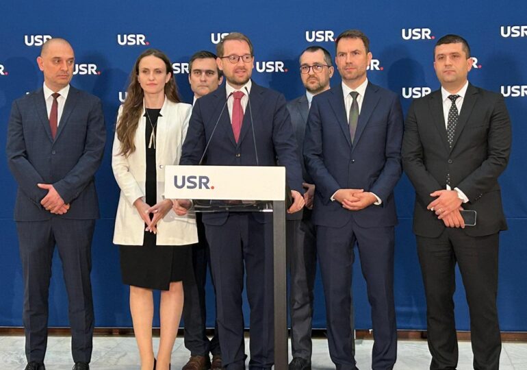 USR cere urgentarea legilor privind 300 de parlamentari și alegerea primarilor în două tururi