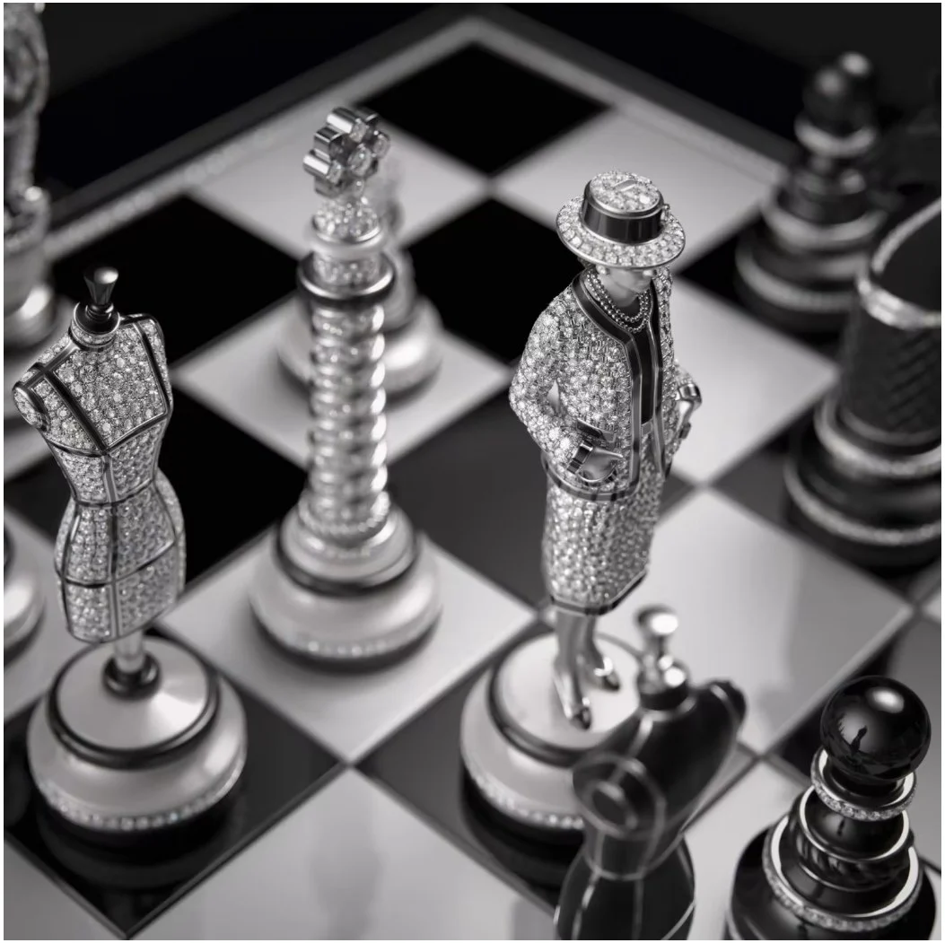 Chanel lansează un set de șah cu figurine proprii, în valoare de 4 milioane de dolari