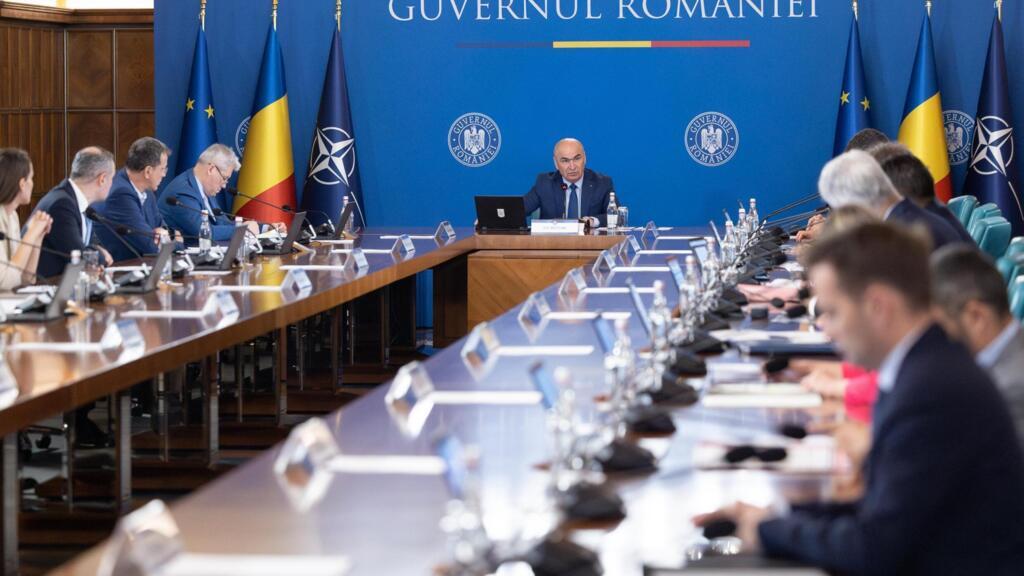 România riscă să intre în criză economică. Cristian Hostiuc, ZF: „Eu le-aș recomanda partidelor să nu se joace cu focul. Dacă va cădea Guvernul, reacția finanțatorilor noștri internaționali va fi extrem de negativă”