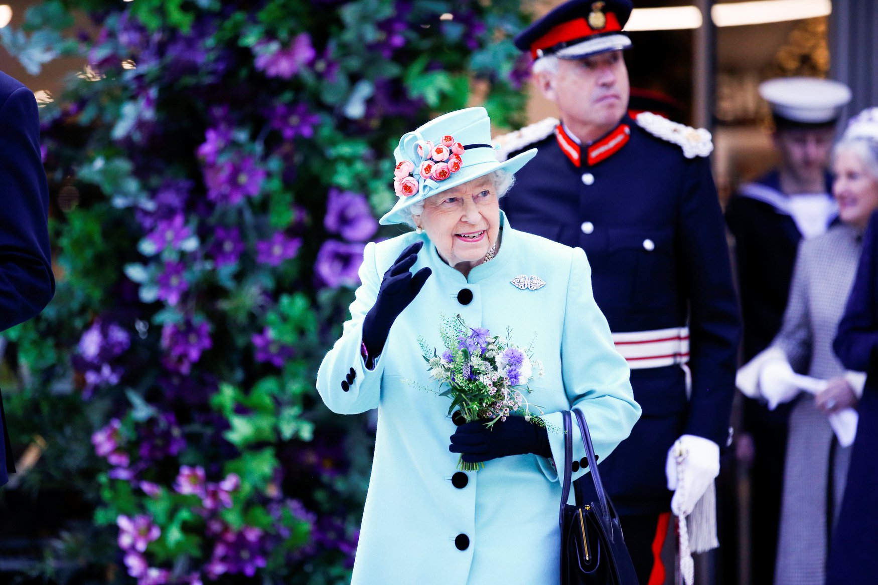 Regina Elisabeta a II-a ar fi împlinit astăzi 100 de ani. Cum este marcat centenarul în Marea Britanie