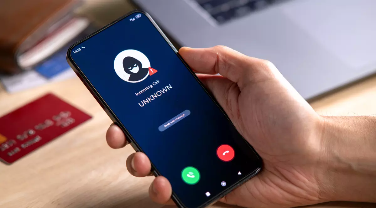 Fraudele online escaladează de Paște: SiguranțaOnline lansează ghid practic pentru utilizatori