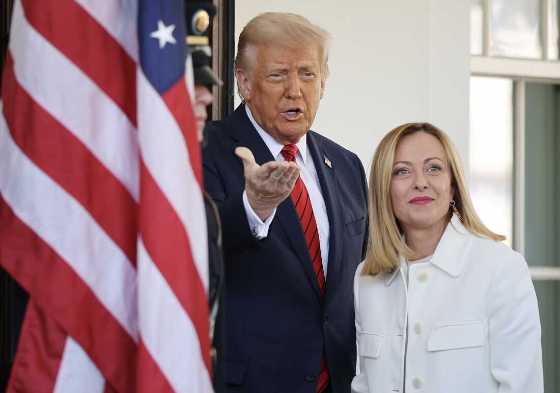 S-a rupt lanțul de iubire. Trump o critică dur pe Giorgia Meloni, după ce i-a luat apărarea Papei Leon: „Sunt șocat de ea, e inacceptabilă. Iranul ar putea arunca Italia în aer în două minute dacă ar avea o armă nucleară”