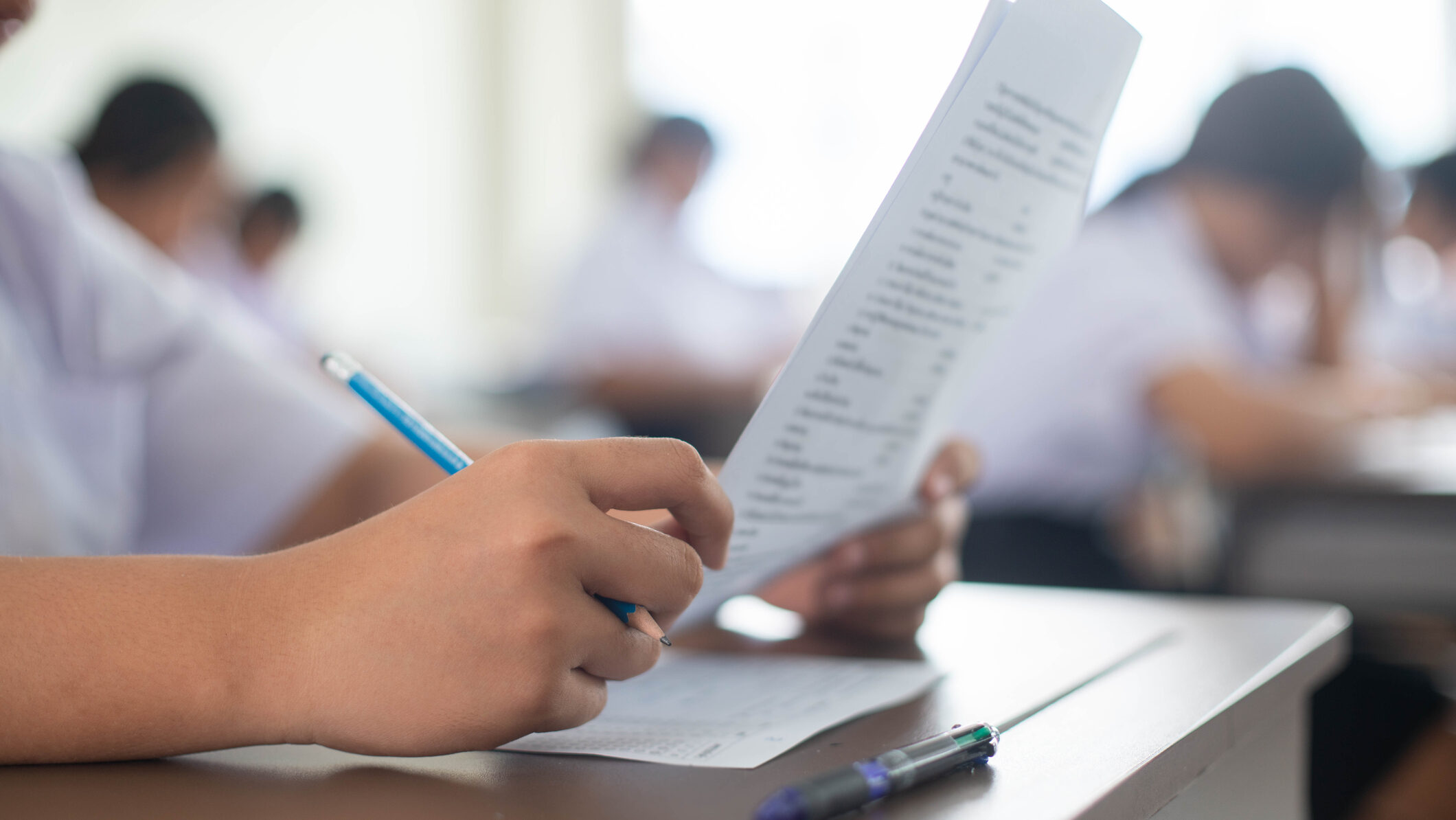 Ministerul Educației a prelungit cu o săptămână, până pe 9 aprilie, termenul de publicare a rezultatelor de la Simularea Bacalaureatului 2026