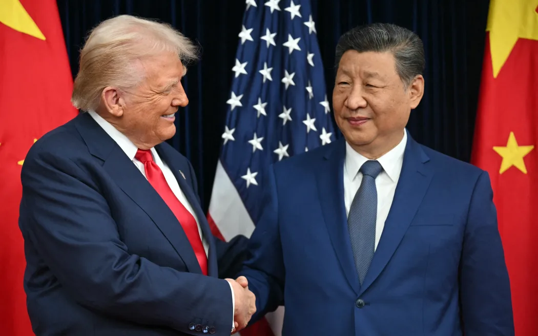 Trump: Xi Jinping este „foarte mulţumit” de redeschiderea Strâmtorii Ormuz