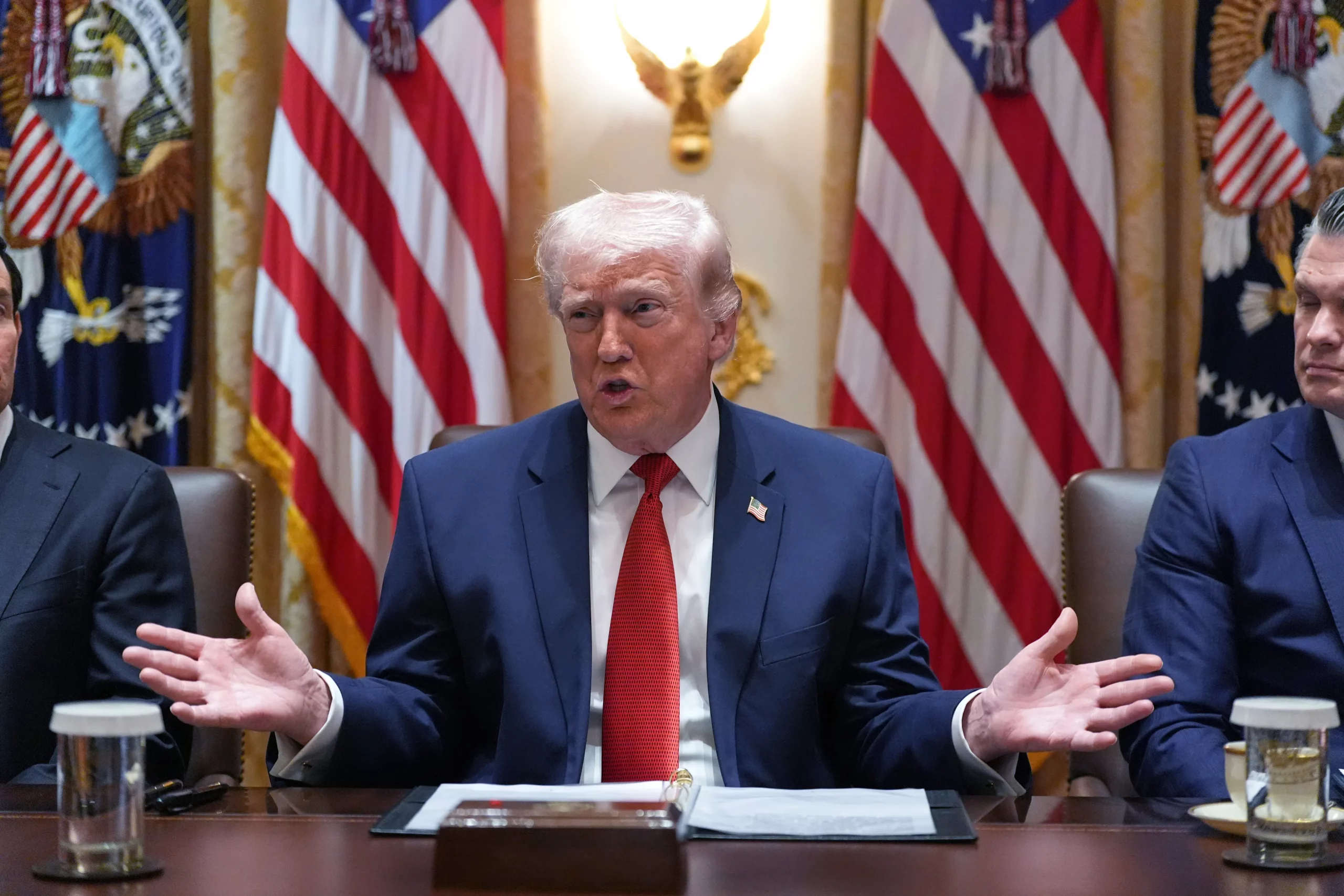 Trump anunță că „Președintele noului Regim din Iran” a cerut un ARMISTIȚIU: „Vom lua această solicitare în calcul când se va deschide Strâmtoarea Ormuz”