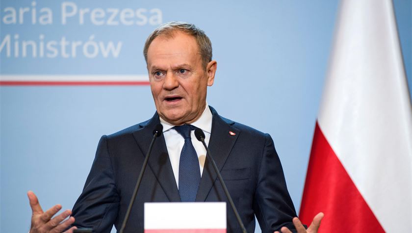 Donald Tusk pune la îndoială „loialitatea” Statelor Unite față de apărarea Europei