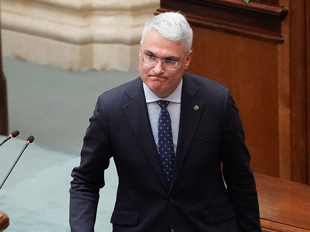 3 dragos pislaru