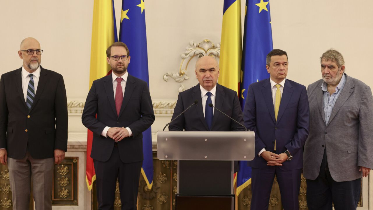 PNL și PSD negociază noi formule de guvernare, în timp ce agențiile de rating Fitch și Moody’s cer explicații despre situația economică a României