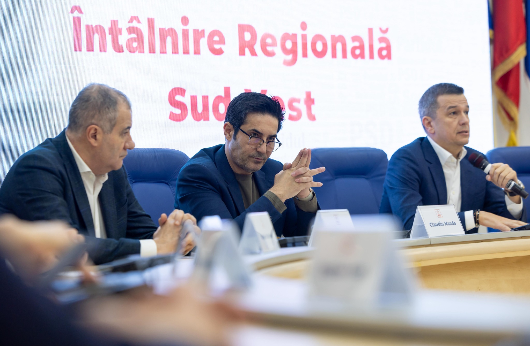 Sorin Grindeanu și Claudiu Manda vor să își înregistreze numele la OSIM. Liderii PSD spun că mărcile vor fi folosite pentru proiecte oficiale și comunicare online