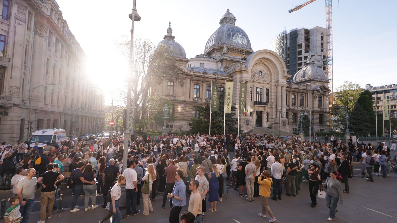 Vremea se încălzește azi în est și sud-est. De luni, în București, temperaturile vor fi apropiate de valorile normale pentru această perioadă