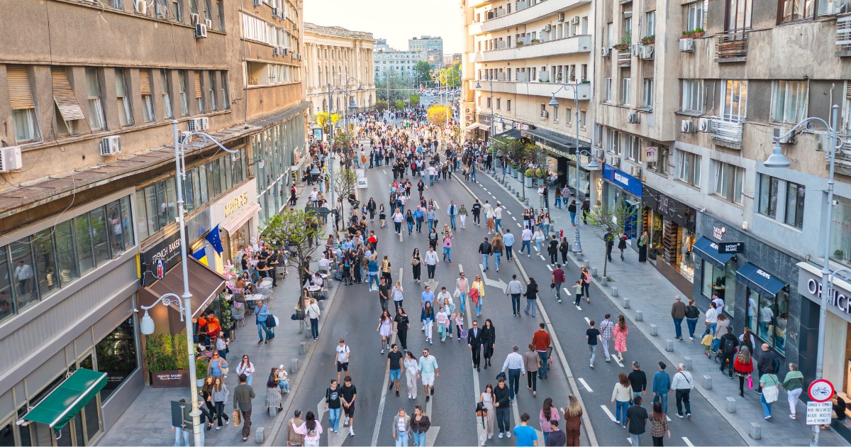 Bucureștenii din zona Amzei se plâng de evenimentul „Străzi Deschise”. Riveranii spun că locurile de parcare plătite sunt ocupate de vizitatori