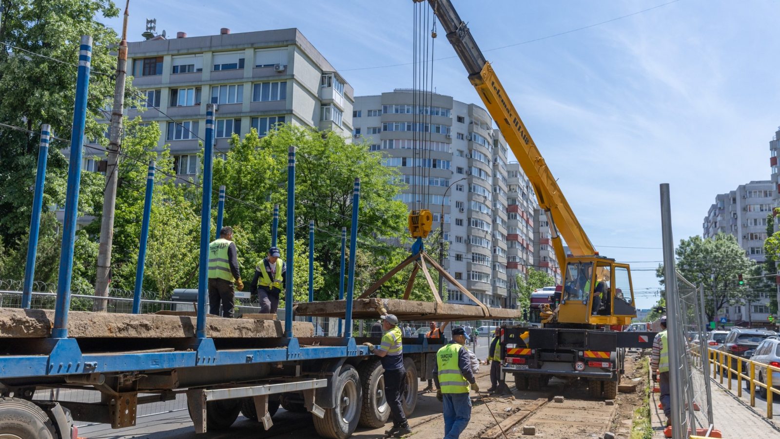 Ciprian Ciucu spune că stâlpișorii pentru tramvaiul 5 sunt blocați în Strâmtoarea Ormuz:  Nu pot trece de blocadă