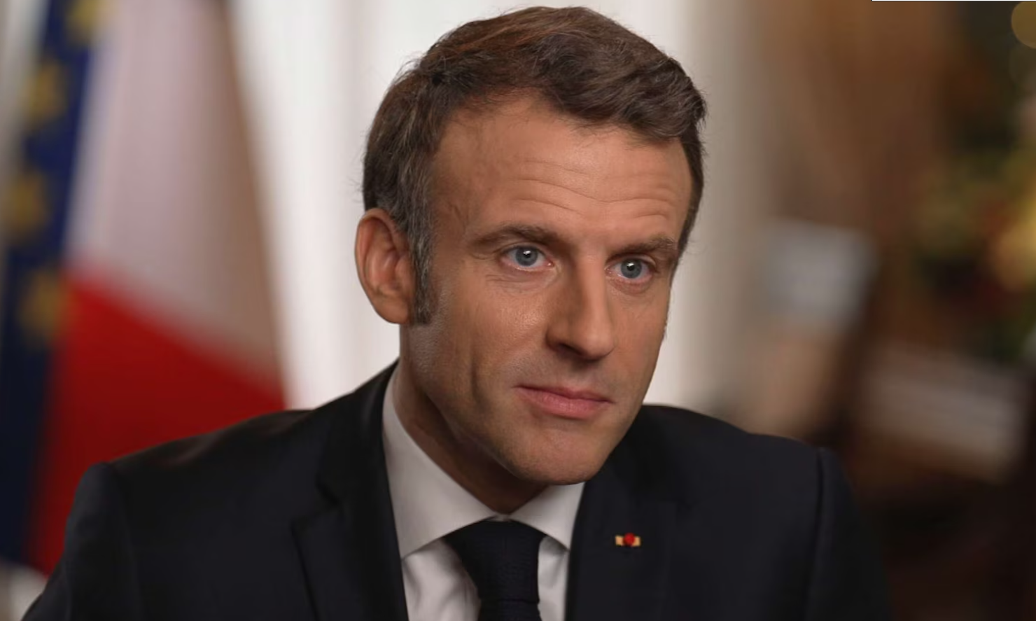 Lukașenko îl invită pe Macron să devină principalul mediator european în relația cu Moscova: ”Meloni este o femeie, nu poate negocia cu Moscova. Tu, da”
