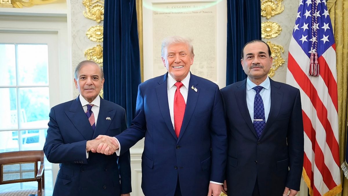 Premierul Pakistanului îl felicită pe Trump după anunțarea memorandumului între SUA și Iran: “Sperăm să găzduim curând următoarea rundă de negocieri