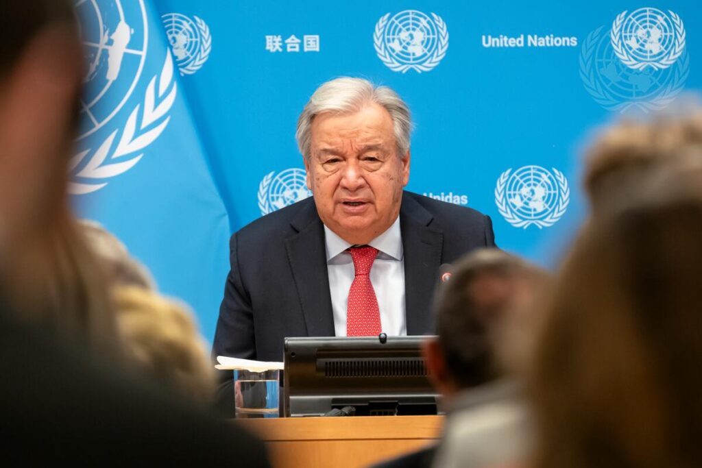 Secretarul General al ONU, Antonio Guterres, solicită Statelor Unite să plătească „miliardele de dolari” datorate organizației: „Reprezintă o obligație care nu e negociabilă”. Trump cere reforme dure la ONU