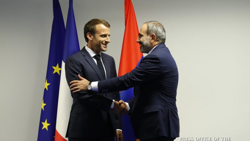 Nikol Pashinyan Emmanuel Macron