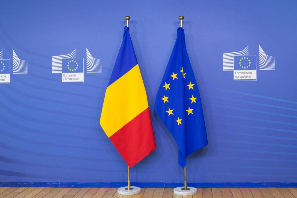 Eurobarometru: 72% dintre europeni cred că țările lor au avut de câștigat din apartenența la UE. 70% dintre români spun că economia națională este într-o situație rea