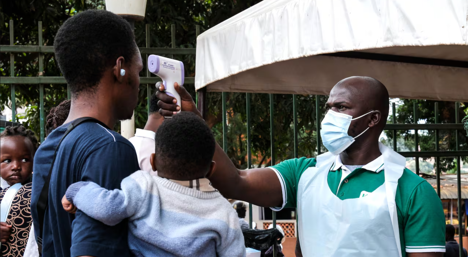 Decesele suspectate de Ebola cresc cu 30% într-o singură zi, pe fondul unui focar cu peste 500 de cazuri în expansiune rapidă în Africa Centrală