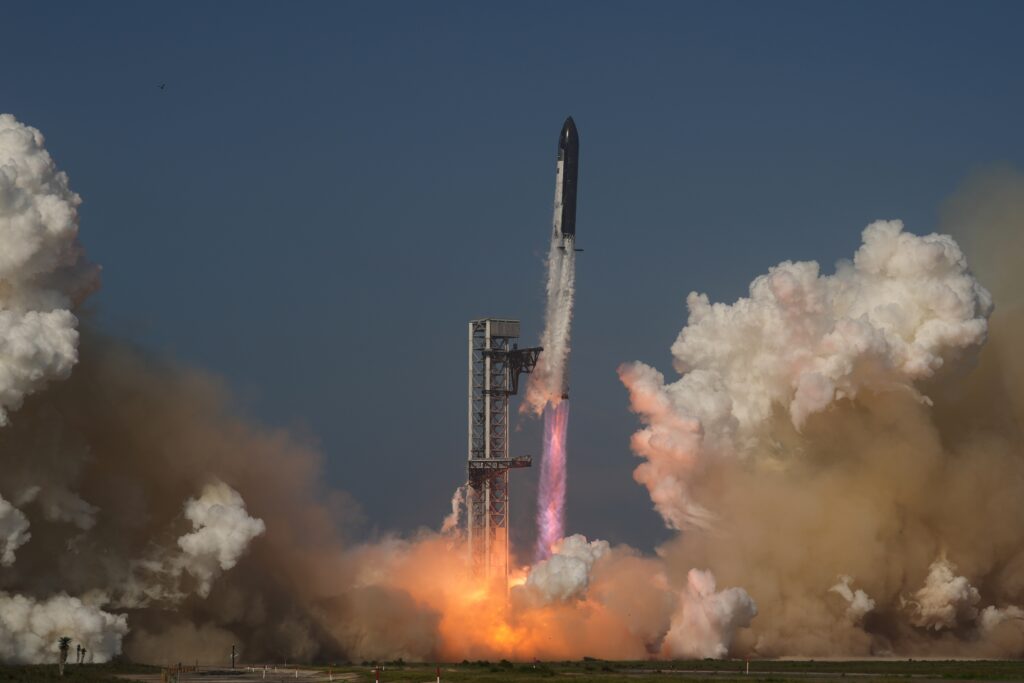 Elon Musk revigorează Wall Street-ul: Investitorii vor să obţină expunere la SpaceX înaintea mult aşteptatei listări. „Toată lumea se înghesuie”