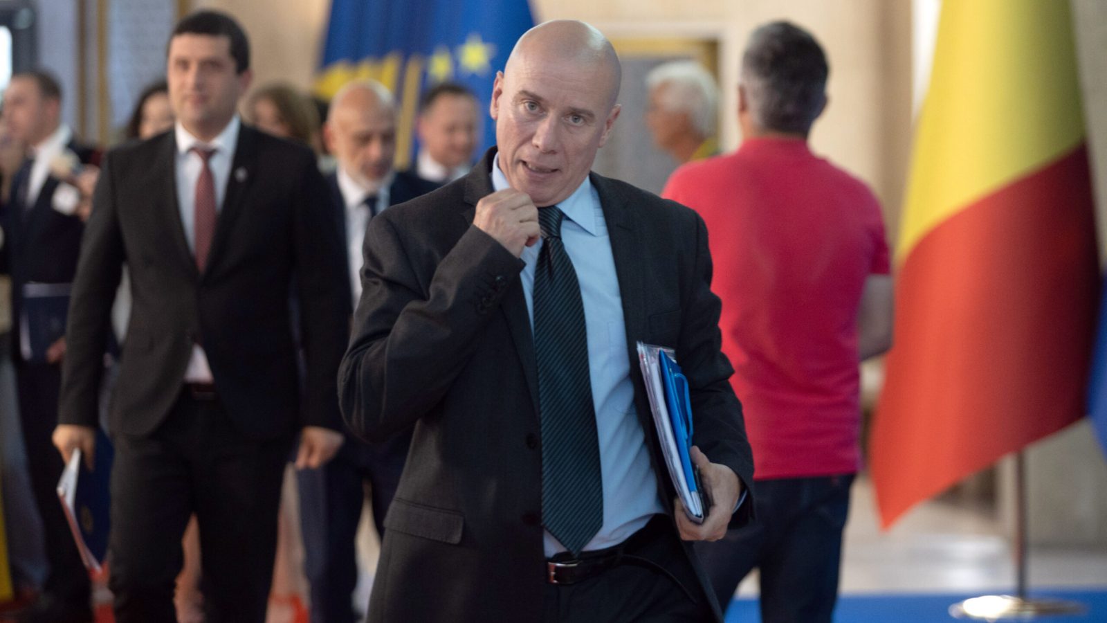 Demeter András István demisionează din funcția de Ministru al Culturii, după înregistrarea scandaloasă în care își „bagă p*la în interesul național”: „Îmi cer scuze față de cei care se simt jigniți sau trădați”
